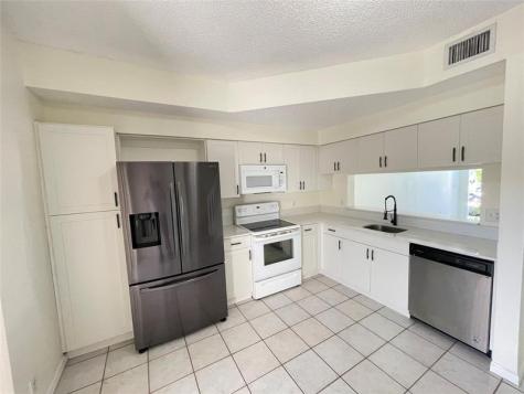 9844 NW 56th Place Coral Springs FL 33076