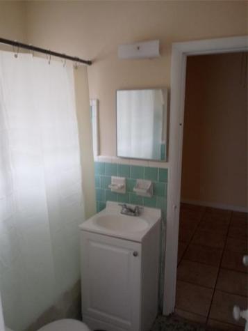 Hallandale Beach FL 33009