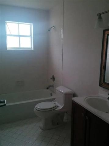 334 SW 86th Avenue Pembroke Pines FL 33025
