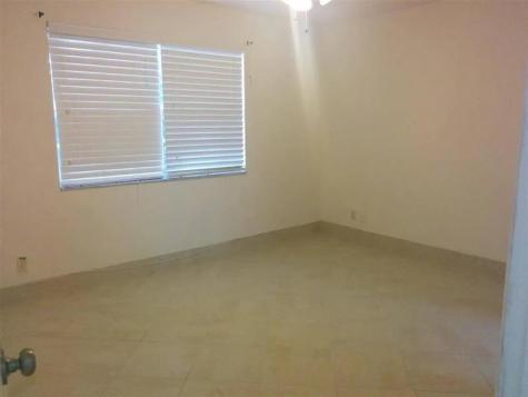 334 SW 86th Avenue Pembroke Pines FL 33025