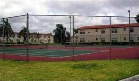 334 SW 86th Avenue Pembroke Pines FL 33025