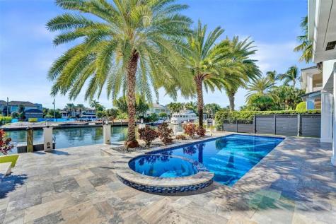 1744 SE 9th Street Fort Lauderdale FL 33316