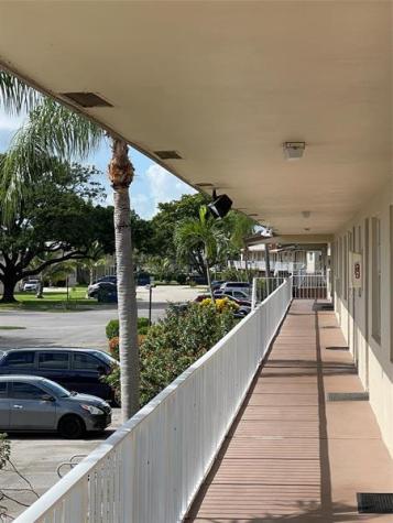 7355 NW 5th Place #205 Margate FL 33063