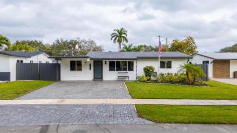 5070 SW 94 Terrace Cooper City FL 33328