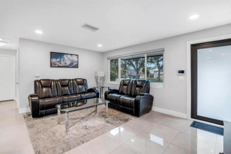 5070 SW 94 Terrace Cooper City FL 33328