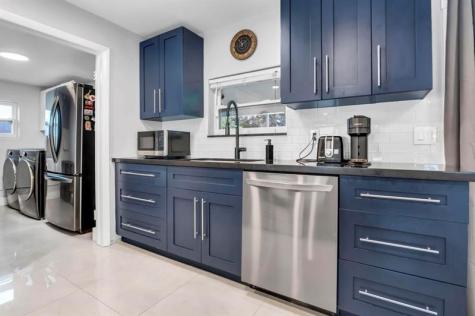 5070 SW 94 Terrace Cooper City FL 33328