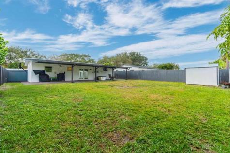 5070 SW 94 Terrace Cooper City FL 33328
