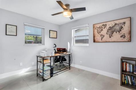 5070 SW 94 Terrace Cooper City FL 33328