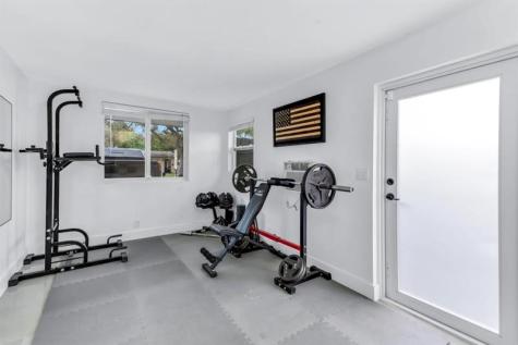 5070 SW 94 Terrace Cooper City FL 33328