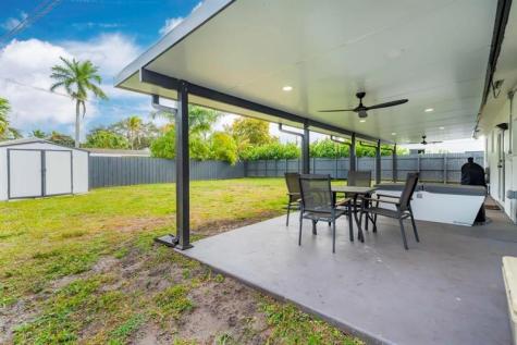 5070 SW 94 Terrace Cooper City FL 33328