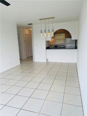 3247 NW 103rd Te Coral Springs FL 33065