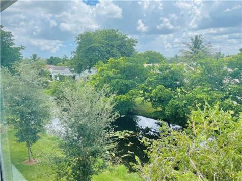 3247 NW 103rd Te Coral Springs FL 33065