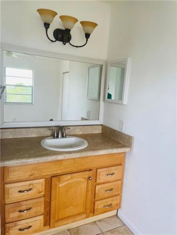 3247 NW 103rd Te Coral Springs FL 33065