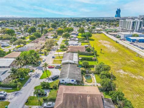 4681 SW 43rd Terrace Fort Lauderdale FL 33314