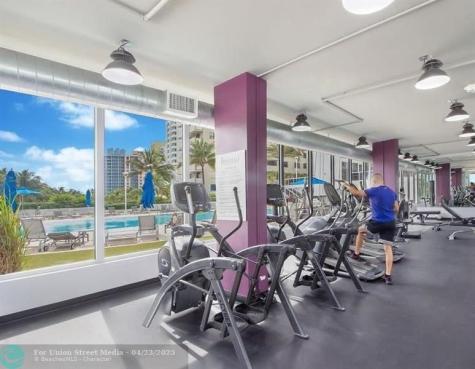 100 Lincoln Road Miami Beach FL 33139