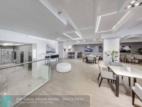 100 Lincoln Road Miami Beach FL 33139