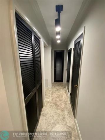 4040 N Hills Drive Hollywood FL 33021
