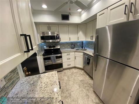 4040 N Hills Drive Hollywood FL 33021