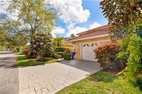 4106 Carriage Drive Pompano Beach FL 33069