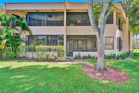 7484 La Paz Boulevard Boca Raton FL 33433