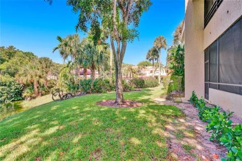 7484 La Paz Boulevard Boca Raton FL 33433