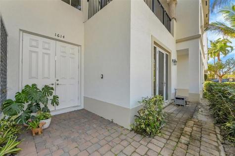 1614 NE 9th Street Fort Lauderdale FL 33304