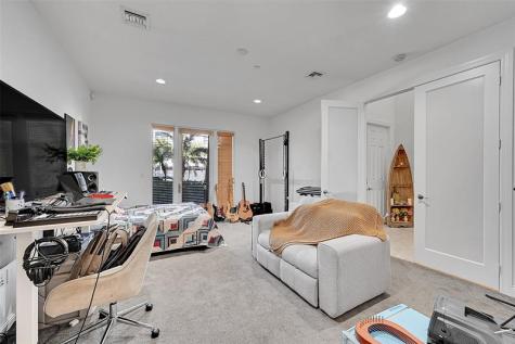 1614 NE 9th Street Fort Lauderdale FL 33304