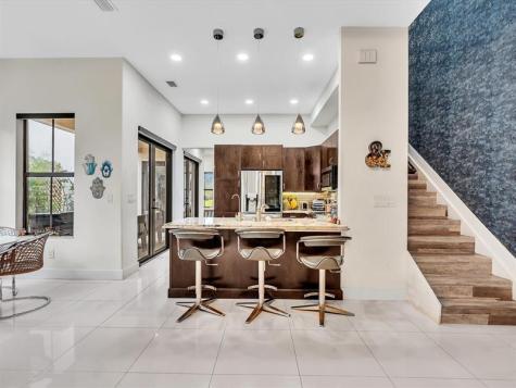 8411 NW 38th Street Cooper City FL 33024