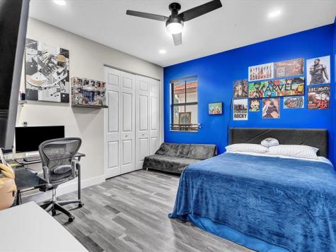 8411 NW 38th Street Cooper City FL 33024