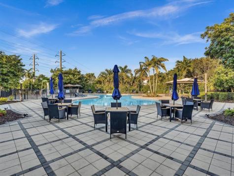 8411 NW 38th Street Cooper City FL 33024