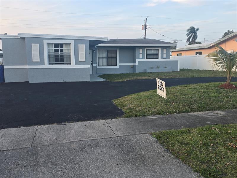 3711 NW 25th Street Lauderdale Lakes FL 33311