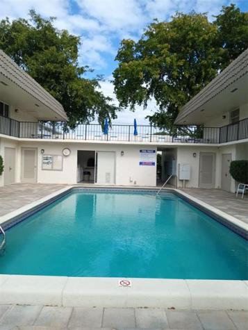55 SE 14th Street Boca Raton FL 33432