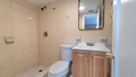1800 NE 170th Street North Miami Beach FL 33162