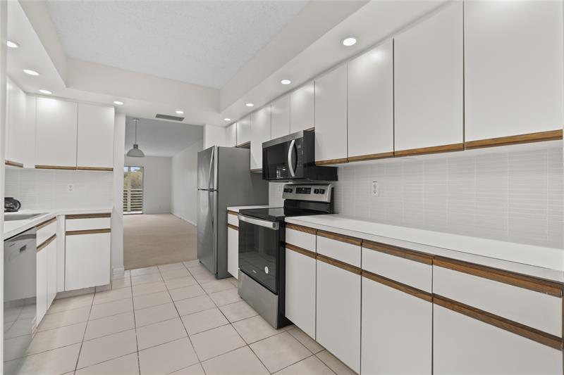 1801 Eleuthera Point Coconut Creek FL 33066
