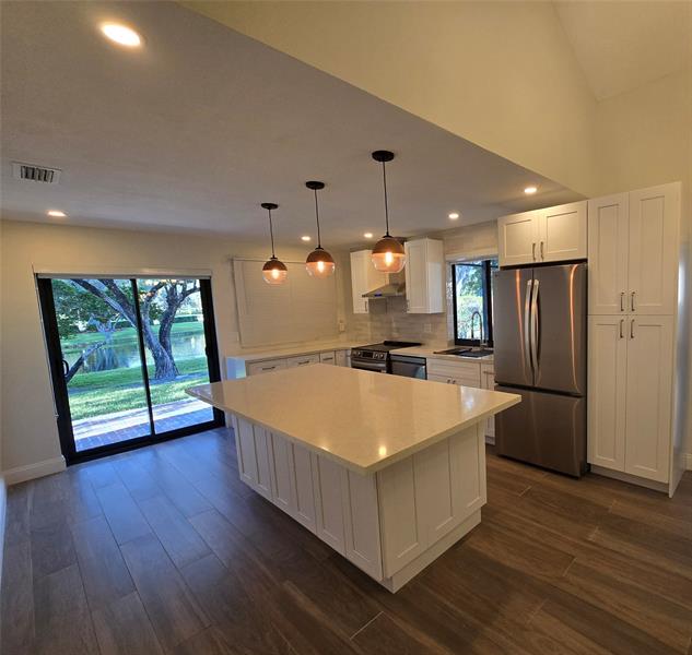2177 Montpeliar Weston FL 33326
