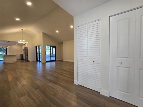2177 Montpeliar Weston FL 33326