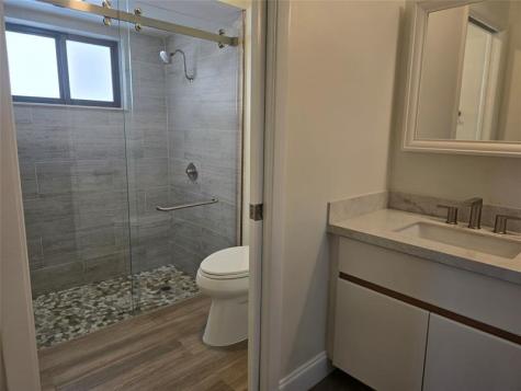 2177 Montpeliar Weston FL 33326