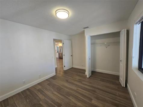 2177 Montpeliar Weston FL 33326