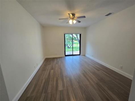 2177 Montpeliar Weston FL 33326