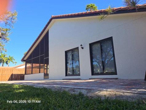 2177 Montpeliar Weston FL 33326