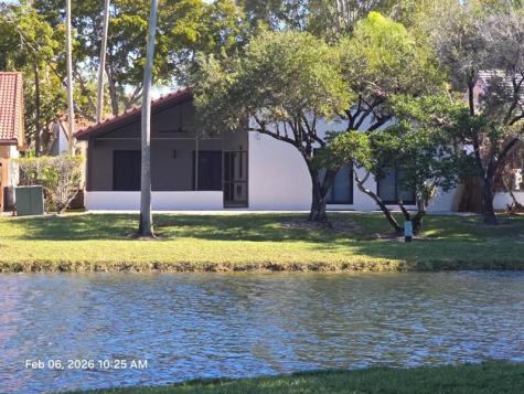 2177 Montpeliar Weston FL 33326