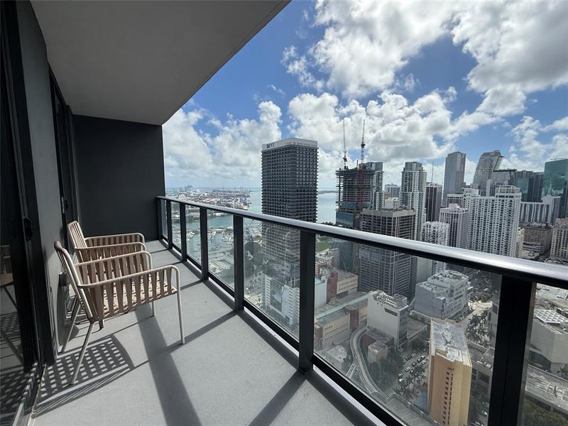 159 NE 6th Street Miami FL 33132