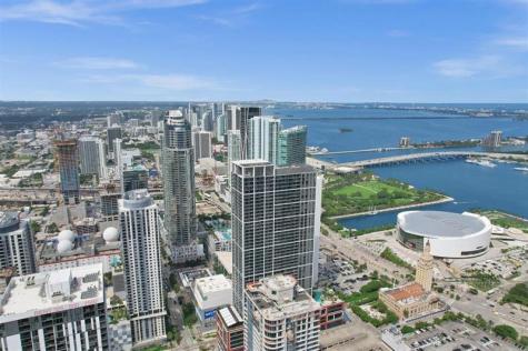 159 NE 6th Street Miami FL 33132