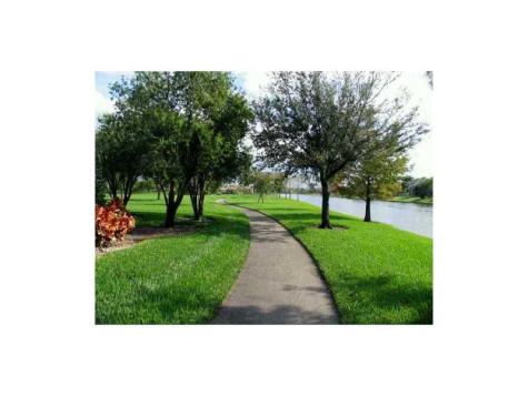 6740 NW 105th Lane Parkland FL 33076
