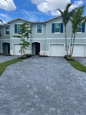 4393 Hammock Grove Drive Lake Worth FL 33467