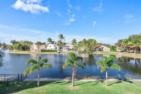 18435 NW 10th Street Pembroke Pines FL 33029