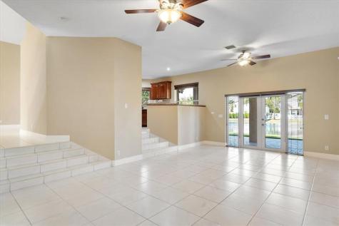 18435 NW 10th Street Pembroke Pines FL 33029