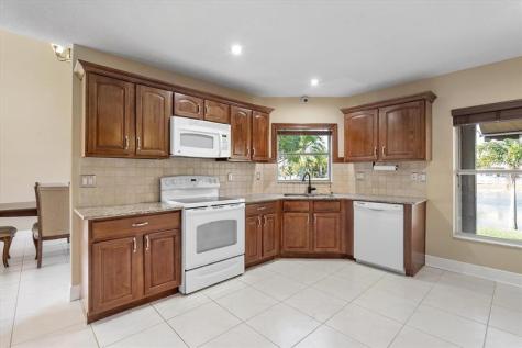 18435 NW 10th Street Pembroke Pines FL 33029