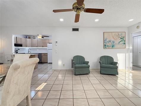 301 Knotty Pine Circle Greenacres FL 33463