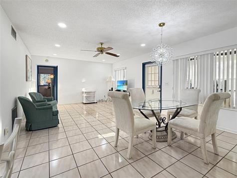 301 Knotty Pine Circle Greenacres FL 33463
